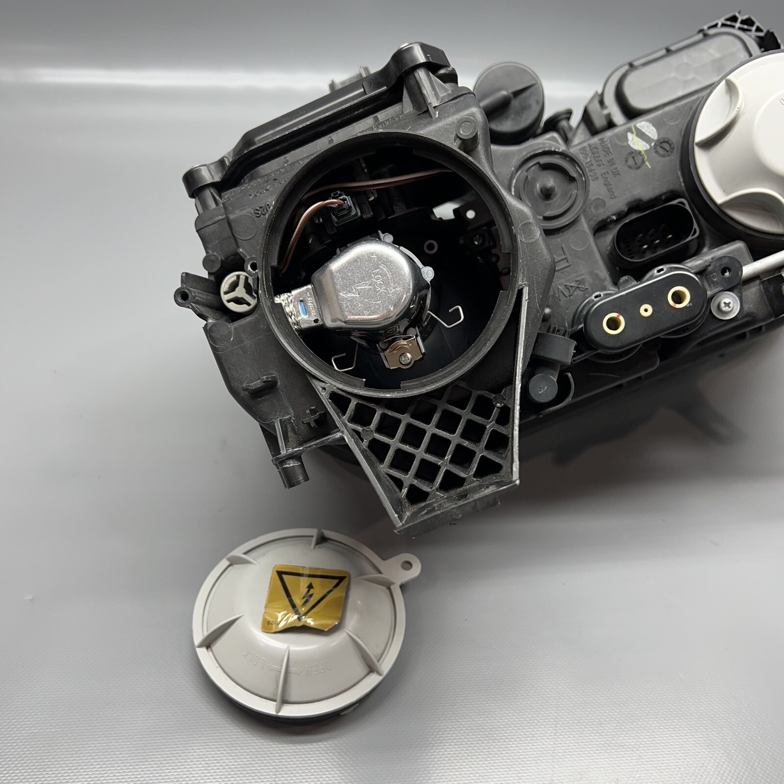 Bentley Continental GT 2004-2011 Right Headlight