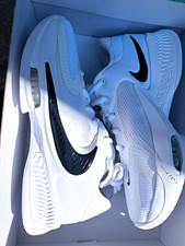 Nike Mens White/Black Low Top Mesh Lace-Up At...