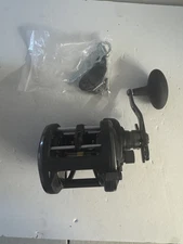 PENN SQUALLII SQLII30LW NEW