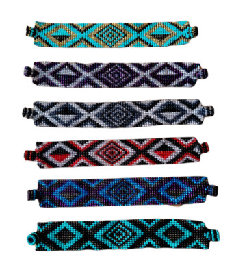 Native American Seed Beaded 7'' Bracelet With Magnetic Clasp - Geometric Design