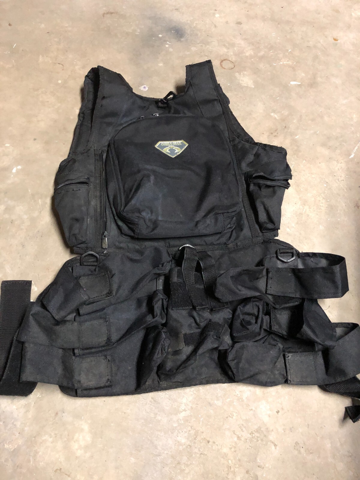 Adjustable Paintball Vest -Has Many Pockets