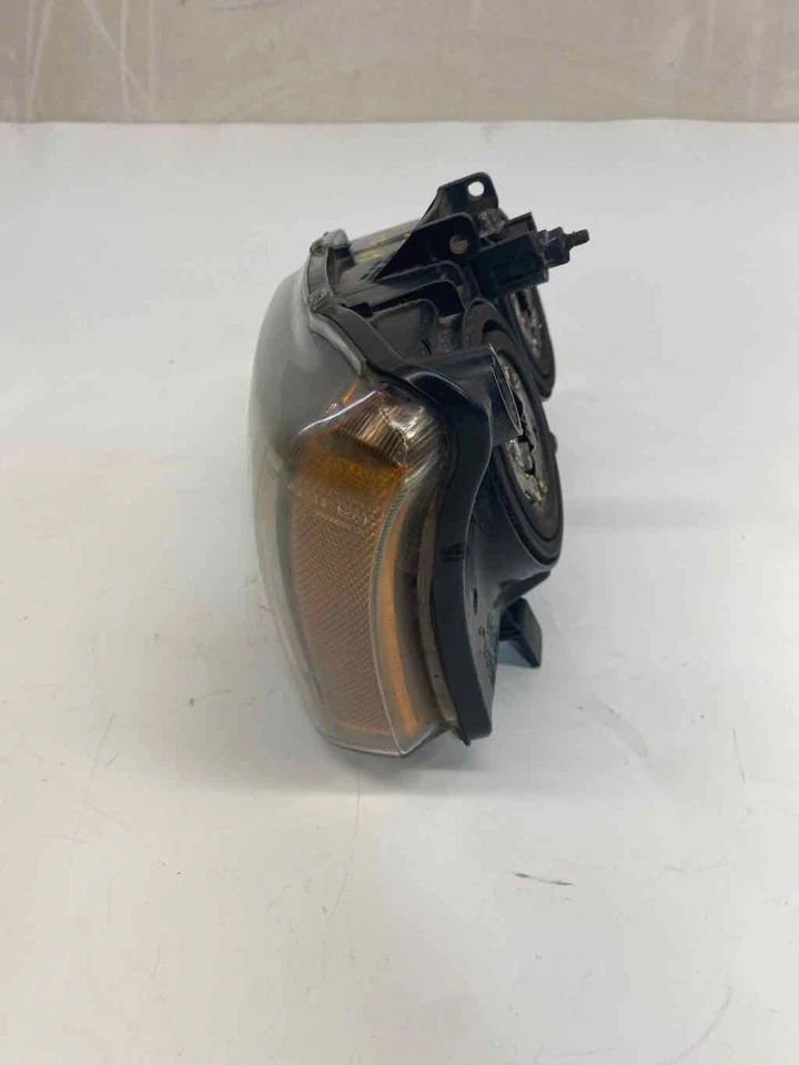 Conjunto de faros izquierdos usados se adapta a: Chevrolet Silverado 2500 2006 camioneta clásica Foto 3 de 4