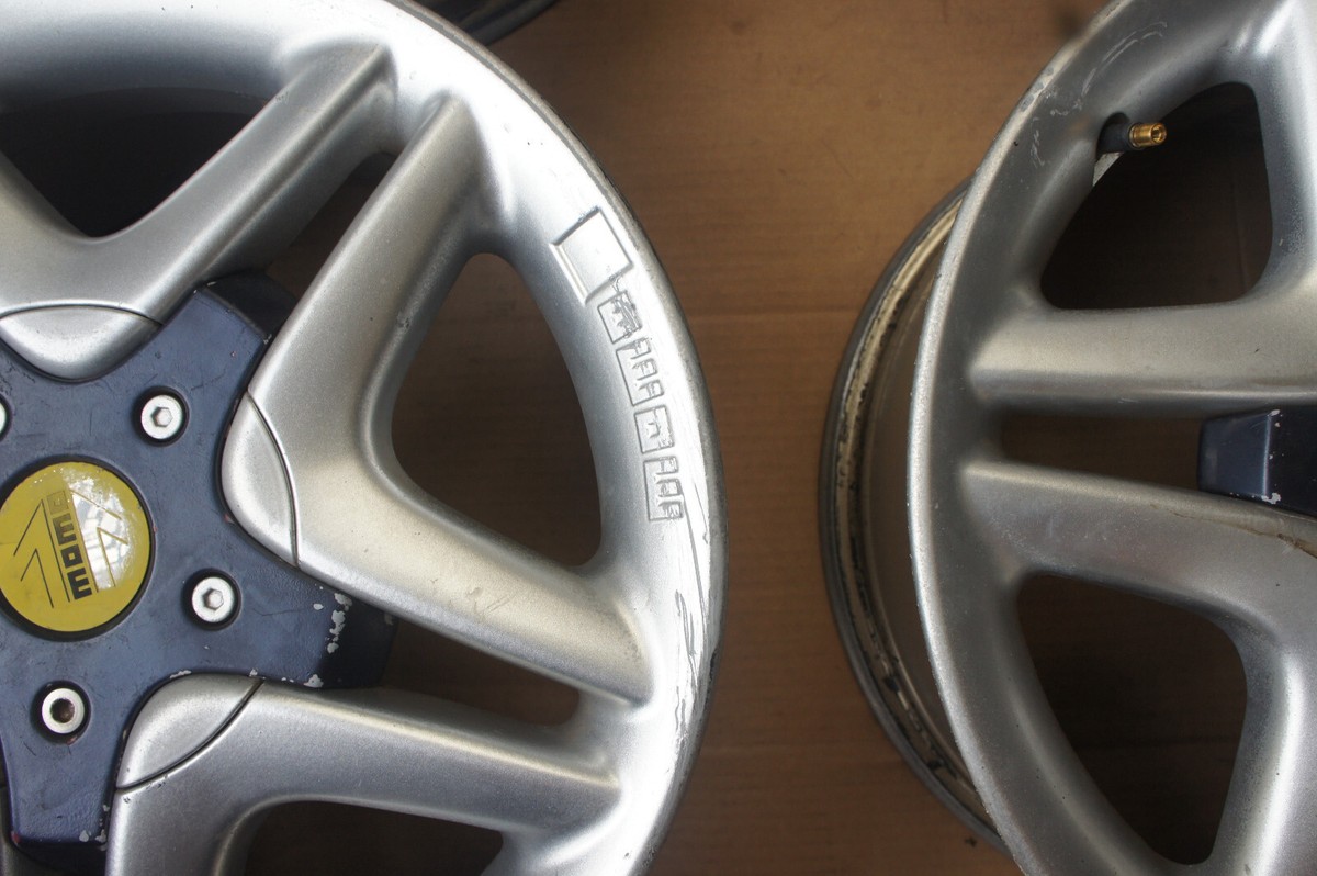 JDM Momo Ferrari Engineering 16