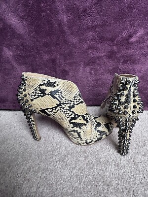 NEW BCBG LEATHER Snakeskin Booties W Gunmetal Spikes 4 heel SZ 6.5
