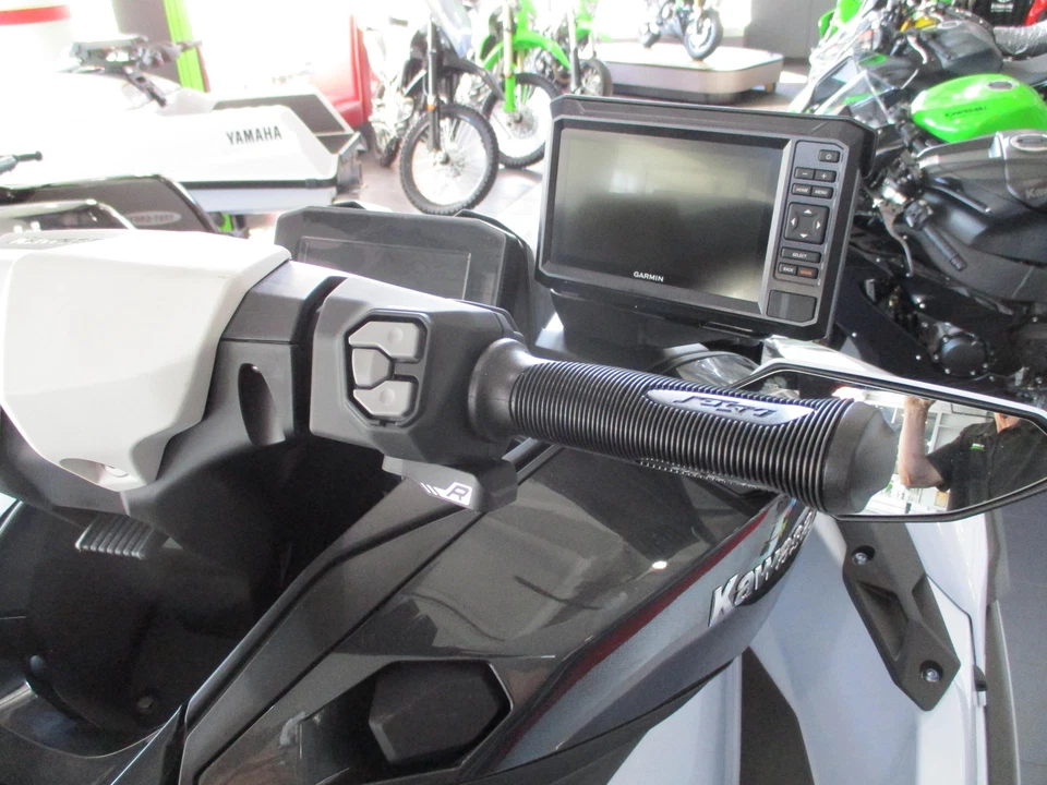 Kawasaki Ultra 160 LX-S 2025 Angler Foto 4 de 4