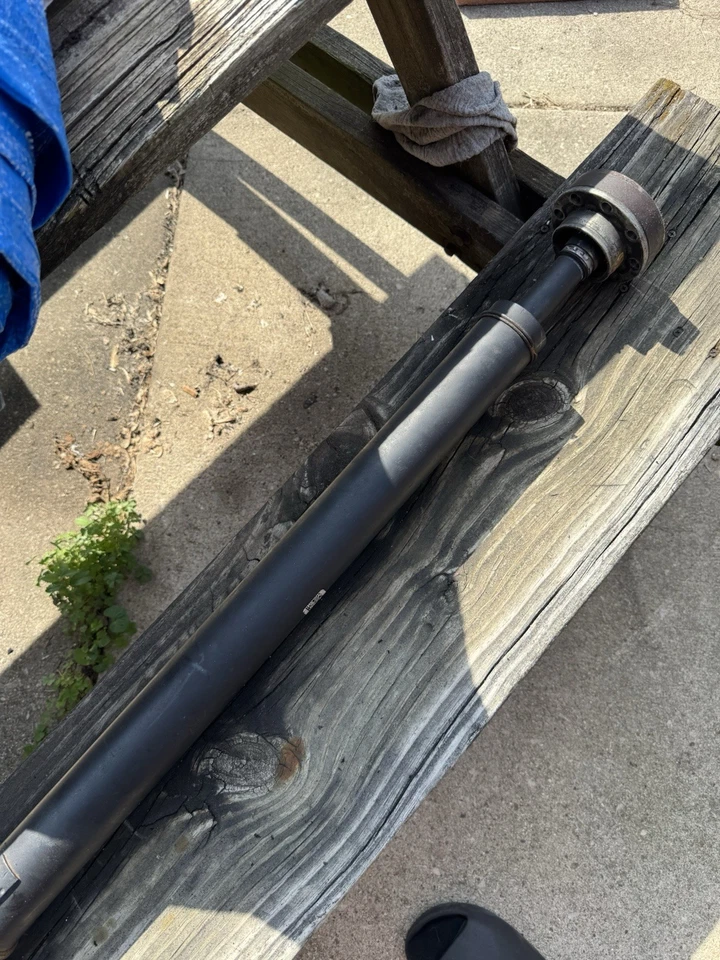 Dodge Charger SRT 2021 eje de transmisión Scatpack Foto 2 de 4