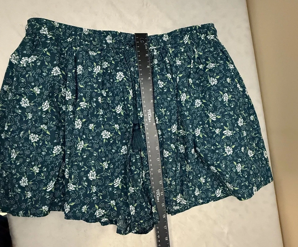 Pantalones Cortos Old Navy Para Mujer Cintura Alta Volumen Volantes Skort Verde Floral Grande Foto 3 de 4