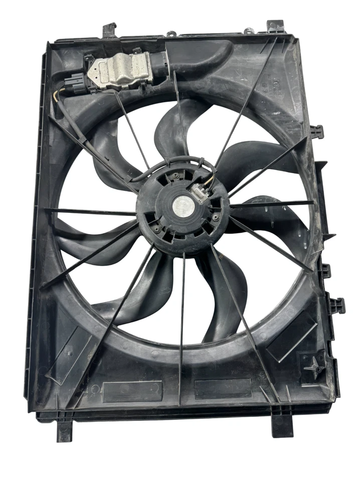 Mercedes W117 CLA250 SLK250 2012-2020 motor ventilador radiador motor OEM 3135103798 Foto 2 de 4