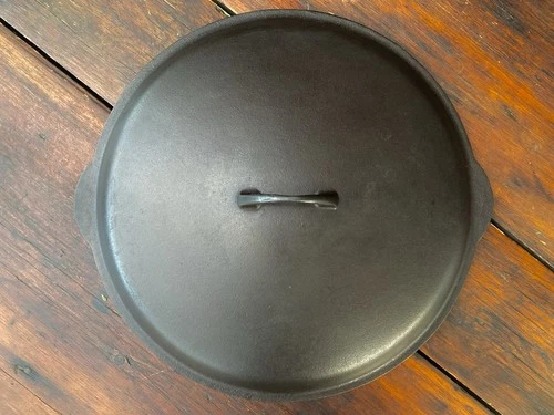 Griswold Cast Iron #14 Smooth Top Low Dome Skillet Lid