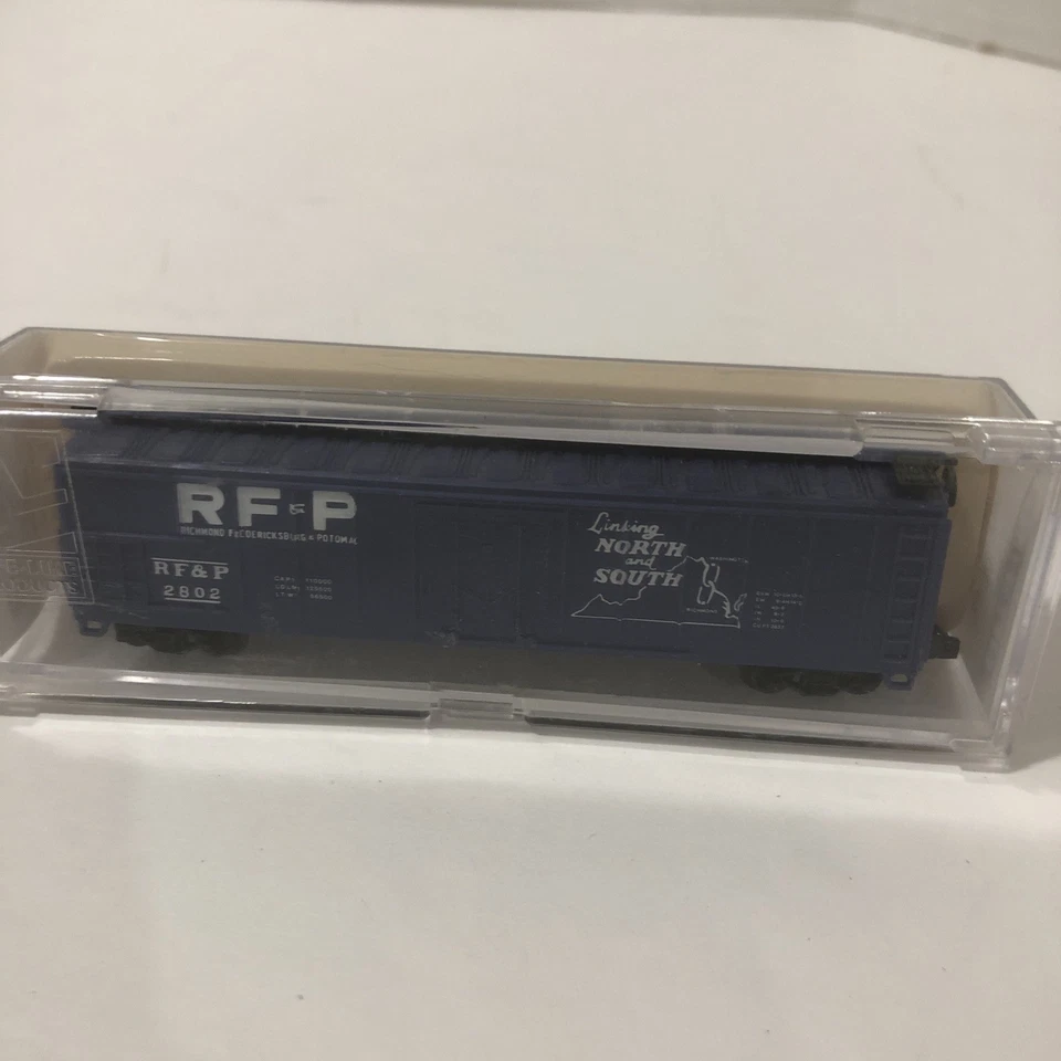Life Like N Scale 50 Ft Reefer Richmond Frederick & Potomoc 2902 #7717 - Image 2 of 4