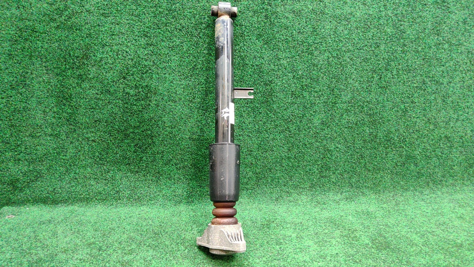 2018-2022 BMW 330i Rear Right Shock / Strut 79K Miles Assembly OEM 33526879308