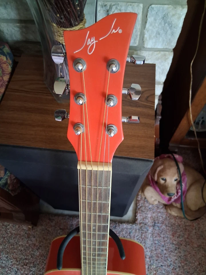 JAY JR TURSER MEDIUM SIZE ACOUSTIC GUITAR - Image 2 of 4