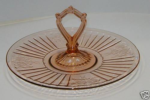 Mayfair Open Rose pink center handle server - Picture 1 of 1