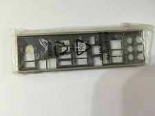 I/O Shield for MAXIMUS IV EXTREME-Z MAXIMUS IV EXTREME REV 3.0