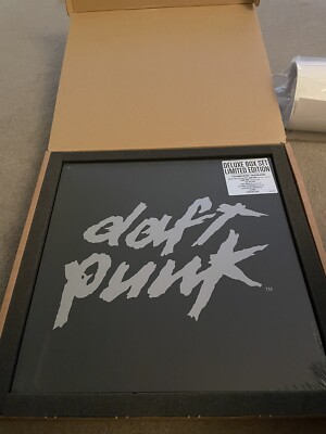 Daft Punk Alive Deluxe Ltd Edition vinyl box set v rare sealed & mint 