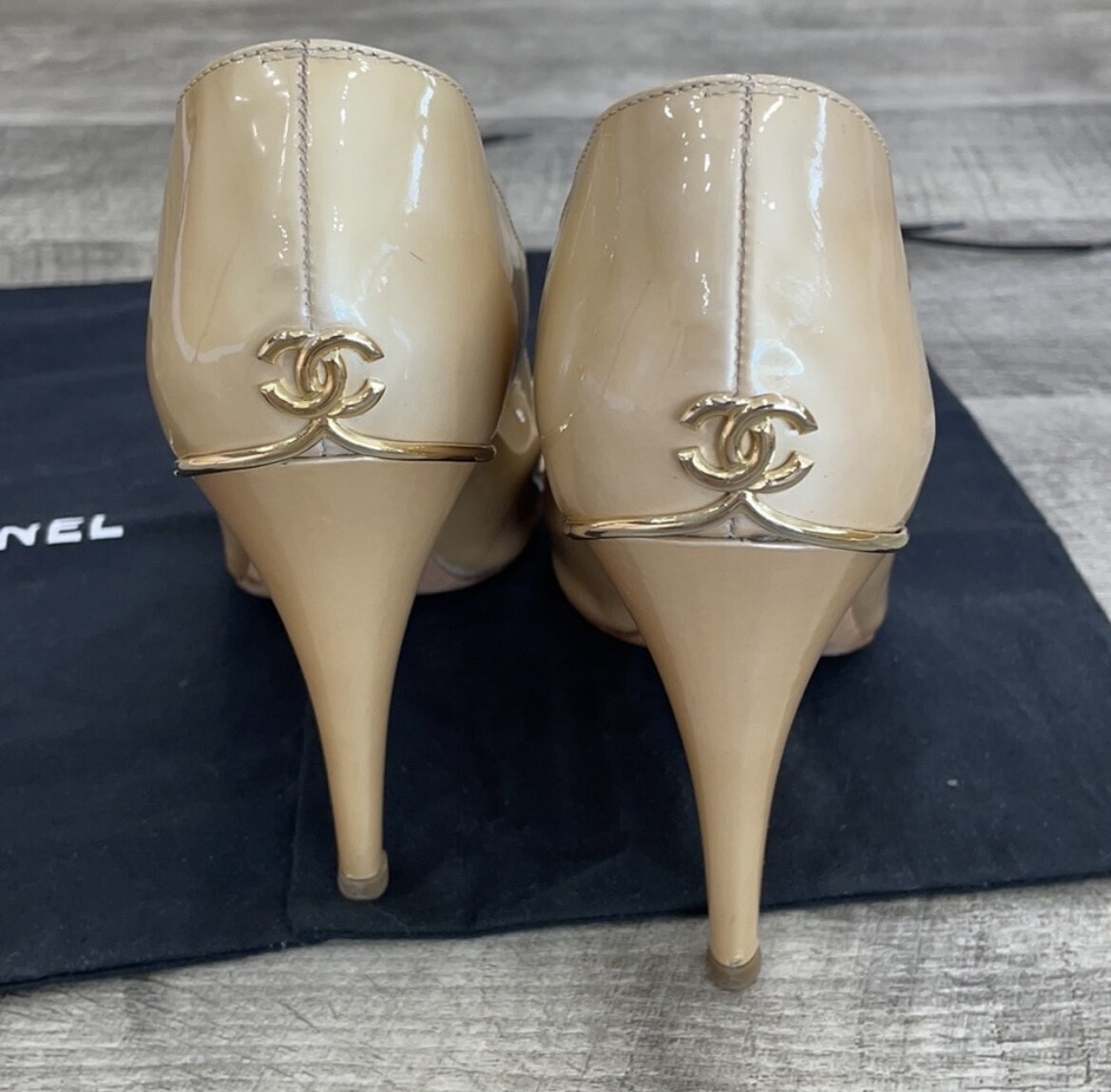 Chanel G25879 Pumps Patent Leather Beige | eBay 