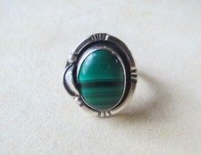 925 Sterling Silver Cabochon Malachite Gemstone 5.9 Grams Size 6.5