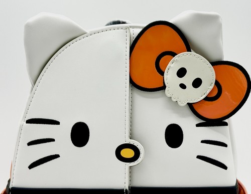 Loungefly Hello Kitty Skeleton Mini Backpack Sanrio NYCC 2024 Bag Skull Glow - Picture 3 of 12