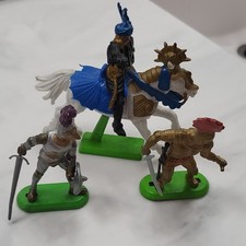 Vintage Britains Deetail Medieval Knights Figures Horseback Knight Lot of 3