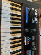 Unique Series Circuit Roland JX-3P synthesizer w/ DT-200