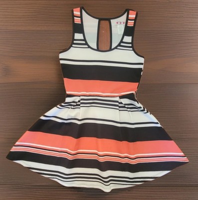 Three Pink Hearts Trixxi Woman's Dress Size Small