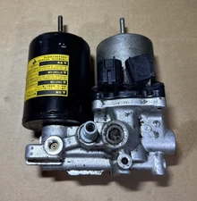 OEM Toyota Prius Gen 3 ABS Brake Booster Pump Actuator 2010–2015 | Genuine OEM
