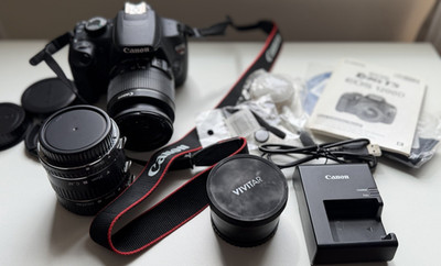 Canon EOS Rebel T5 Digital SLR Camera Kit 18MP 3x Zoom Lens Charger Strap USB