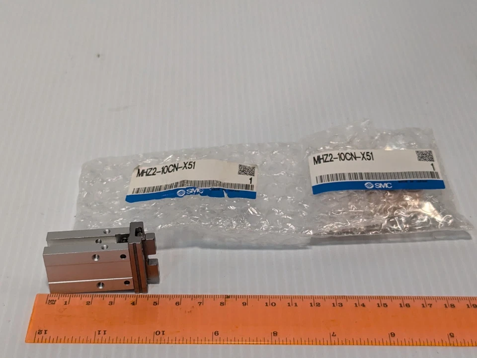 Pinza de aire compacta paralela SMC MHZ2-10CN-X51, Japón Foto 3 de 3