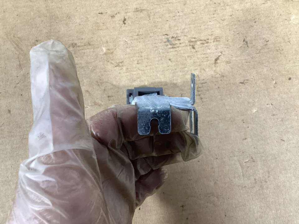 Honda Odyssey 2011-2017 abridor de combustible tapa puerta liberación manija palanca OEM. Foto 4 de 4