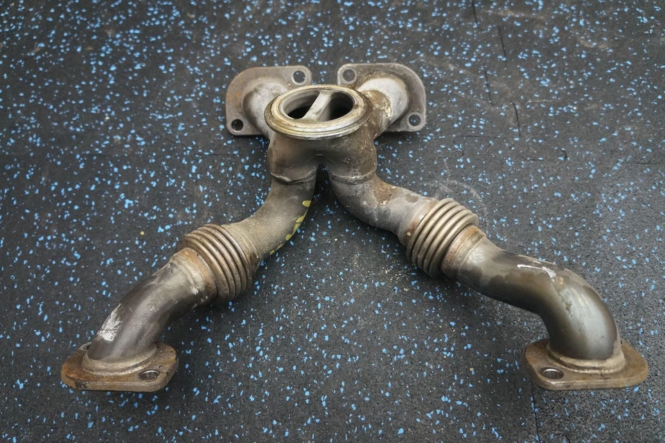 Coletor de escape cabeçalho cilindro 1 4 6 7 11627843780 BMW M5 M6 F10 F12 2012-17 - Imagem 2 de 4