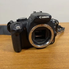 Canon EOS Rebel XT DS126071 DSLR Camera FOR PARTS