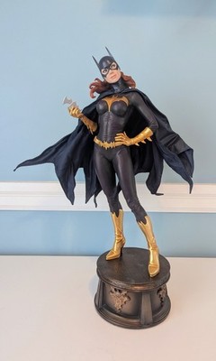 Sideshow Collectibles - Batgirl - 1/4 Scale Premium Format Statue   