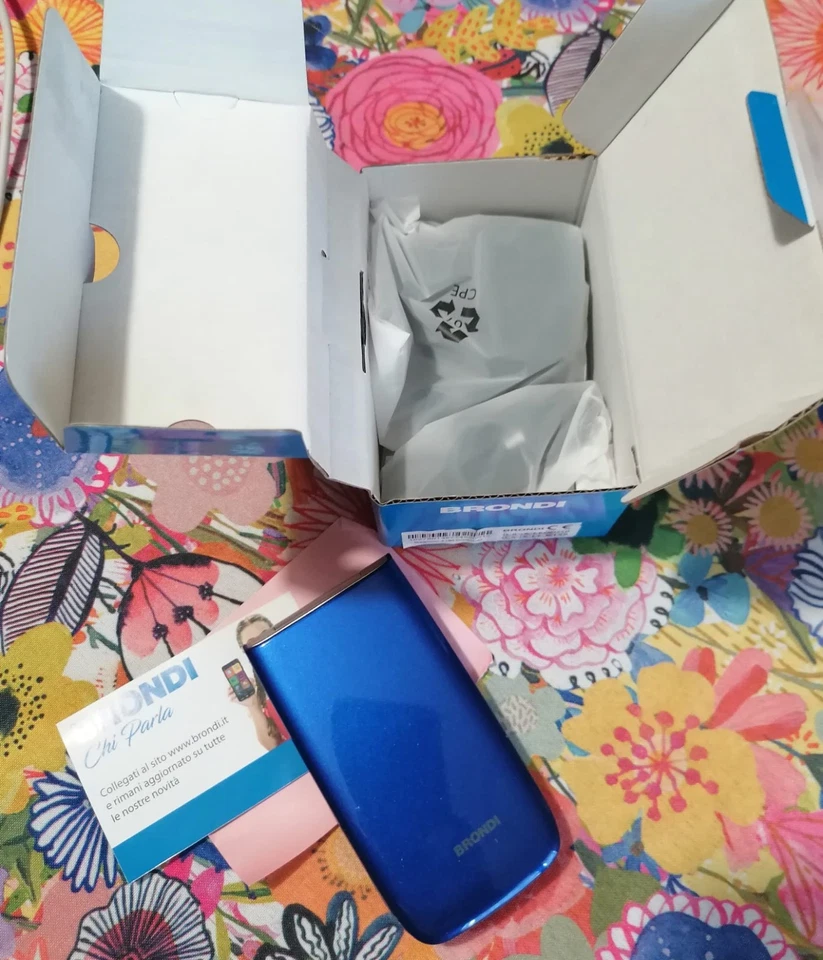 Brondi Magnum 4 Telefono Cellulare, Tastiera GRANDE , Blue , NUOVO - Immagine 2 di 4