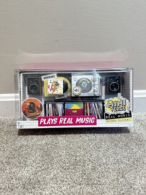 #ad #ad MGA#x27;s Miniverse Real Vinyl Playable Music Record Player IN HAND $38.99