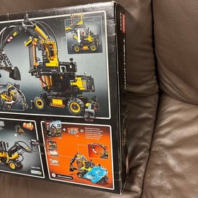 LEGO 42053 Volvo EW160E Technic 2016
