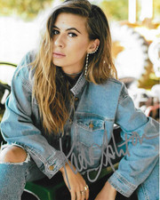 * KASSI ASHTON * signed 8x10 photo * MADE FROM THE DIRT * COA *