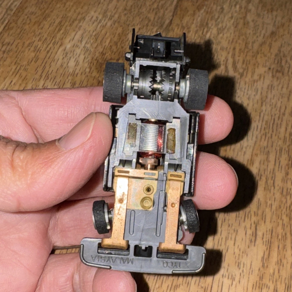 Трассовая автомодель Tyco TCR Total Control Racing Quaker State Formula 1 Indy - Изображение 4 из 4