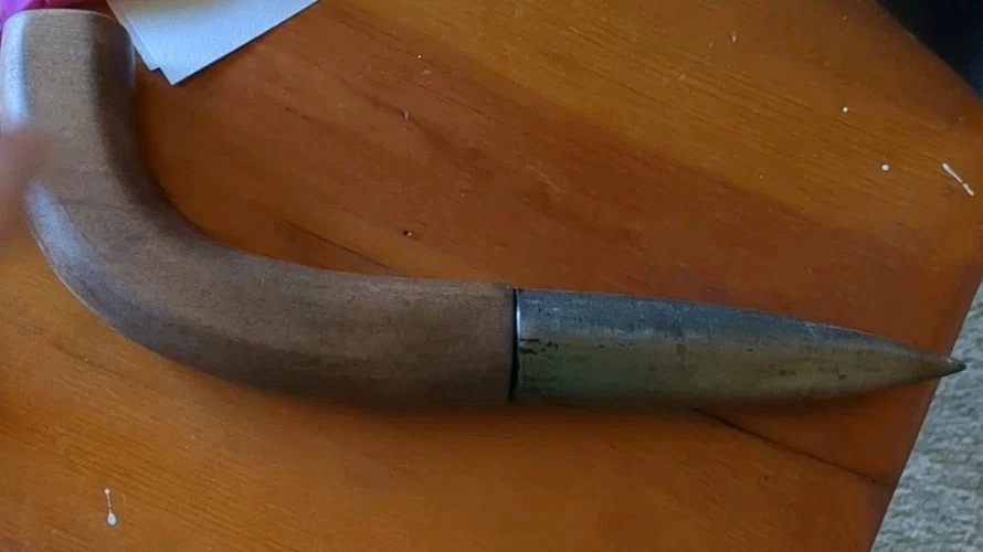 Antiguo William Johnson Newark NJ? Mango de hierro fundido/madera para semillas de jardín Foto 3 de 4