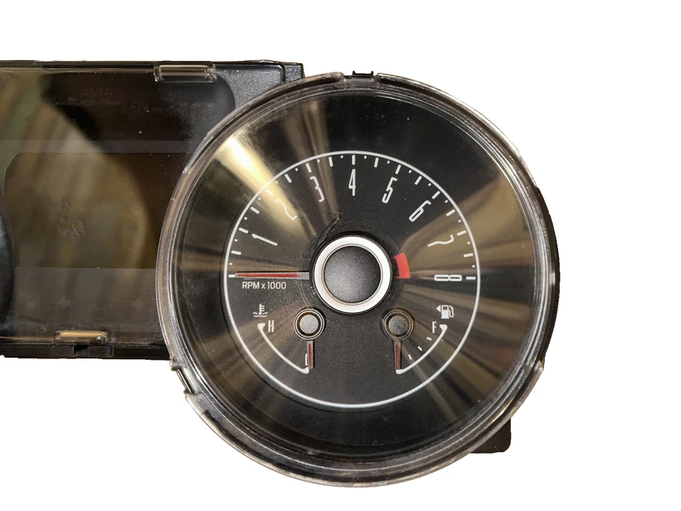 Cuadro de instrumentos Ford Mustang Premium MyColor Track App 2013-2014 OEM 125 k Foto 2 de 4