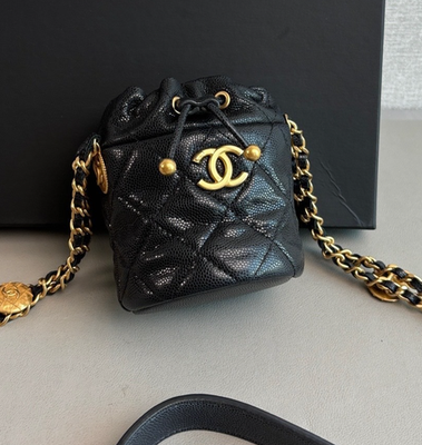 CHANEL ショルダーバッグ 争奪戦】CHANEL 22 ミニハンドバッグ シャイニー カーフスキン (CHANEL