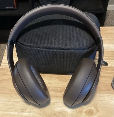 Beats by Dr. Dre Studio Pro Wireless Over-Ear Headphones - Deep Brown