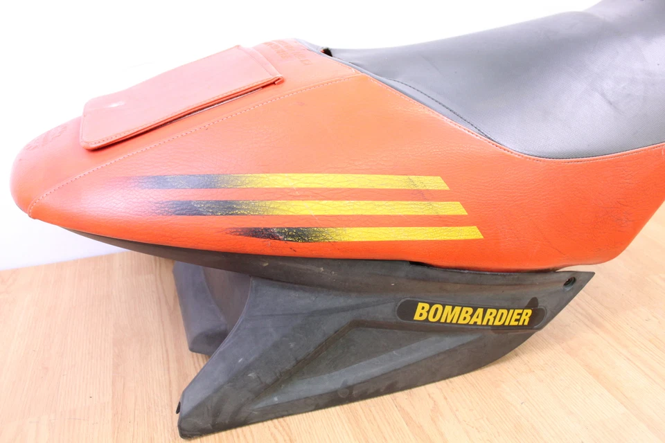 2004 SKI-DOO SUMMIT 800 HIGHMARK Seat Saddle - Image 3 of 4