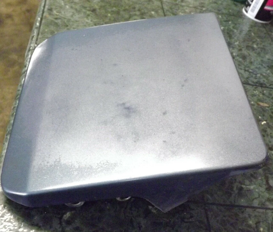 OEM 83-85 Toyota Celica Supra MA67 faro pasajero exterior cubierta metálica FR Foto 3 de 4