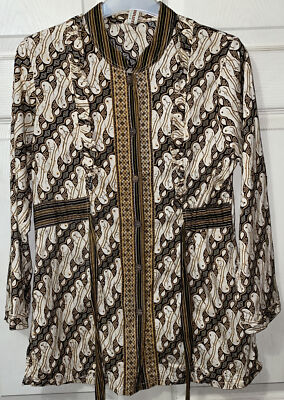 Ladies Sz XL Krisna Wahyu Button Up Blouse NWOT