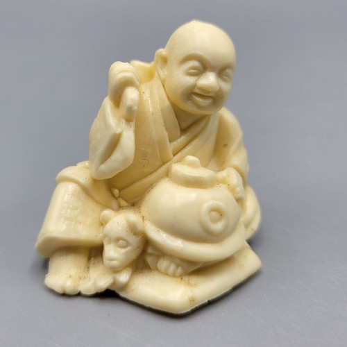 Vtg Resin Japanese Netsuke Asian Monk Figurine Sitting Buddha Stick 1.25"