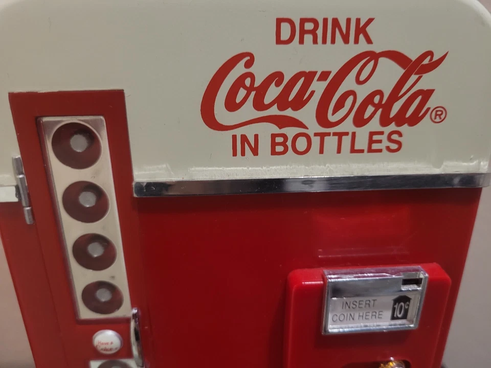 Coca Cola 10" x 5" Musical Refrigerator Lights up, Figures Move and Plays Music - Image 4 of 4