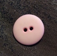 DILL BUTTONS #103026 PINK ROUND--2 HOLE--20MM-- 11 PIECES