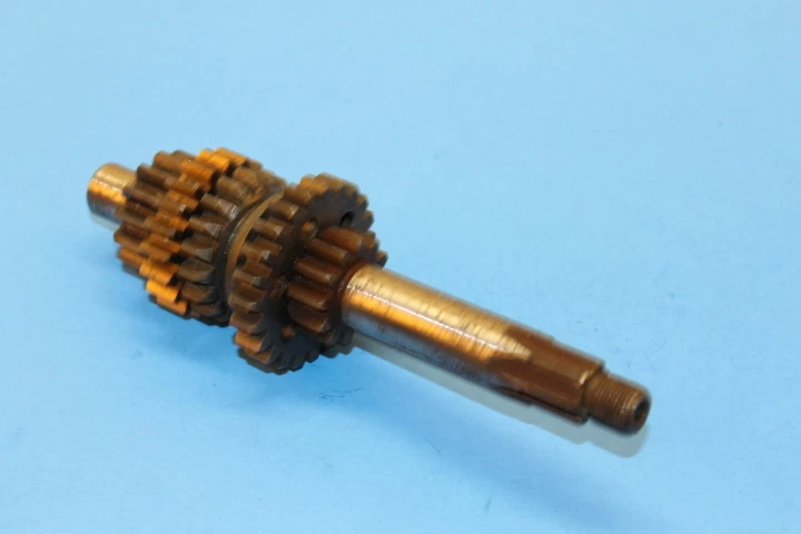 NOS YAMAHA 1969 L5T TRANSMISSION MAIN AXLE ASSEMBLY PART# 234-17401-00-00 - Image 4 of 4