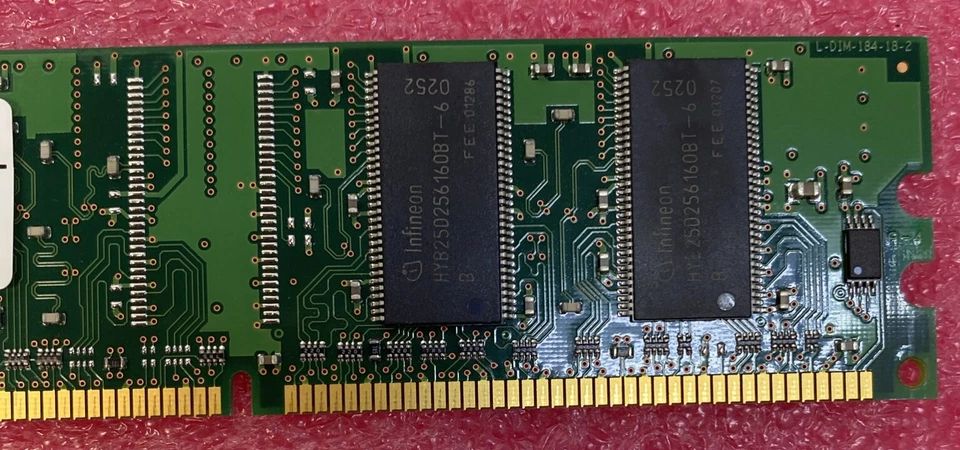 Infineon HYS64D16301GU-6-B 128MB DDR333 CL2.5 PC2700U-25330-C0 Memory Module RAM - Image 3 of 4