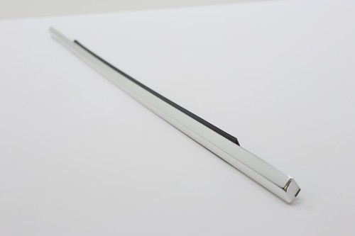 2019 - 2023 JAGUAR F-PACE REAR RIGHT DOOR WINDOW BELT MOLDING WEATHERSTRIP OEM - Picture 5 of 9